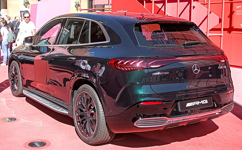 Mercedes EQE
